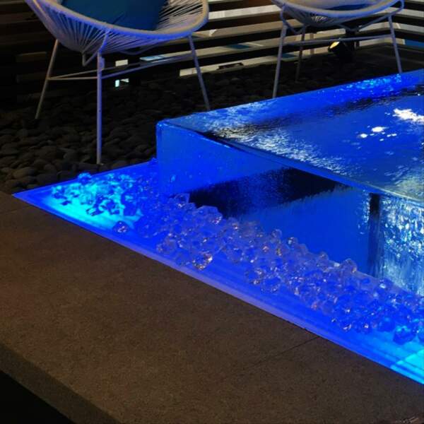 Plunge pool Ice Cube silver gray