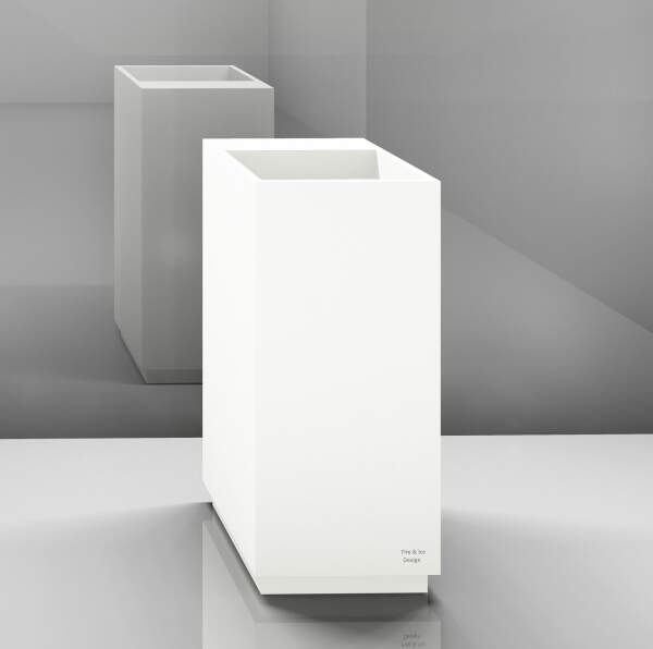 Trinkbrunnen XXL, eckig mit Armaturenblock, 45x90x45 cm, Korpus: weiß, Sockel: weiß